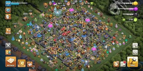TH18 ALLMAXED EQUIPMENT COMPLETE GLOWING HERO GLOWING DEFENSE AND TROOPS AWESOME